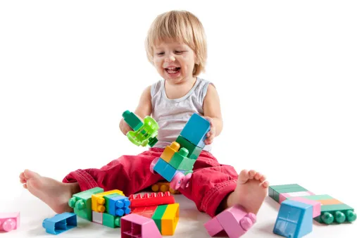 DIECI REGOLE PER TUTELARE L’INCOLUMITÀ FISICA DEL BAMBINO: UNA GUIDA DEL MINISTERO DELLA SALUTE