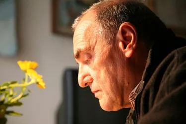 Il pittore senese Fabio Mazzieri dona un’opera alla Rugani Hospital: quando l’arte nasce dai luoghi di cura